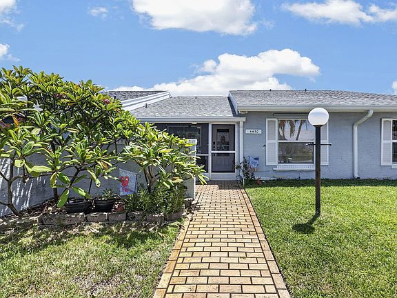 4th image of 4450 LUCERNE VILLAS Lane