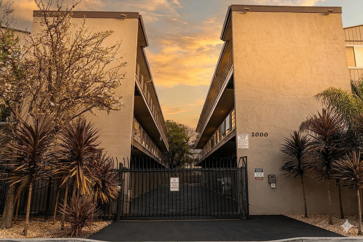 Building Photo - Linden Haus