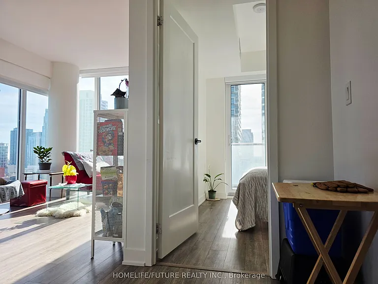 195 Redpath Ave #2410 — Photo 9