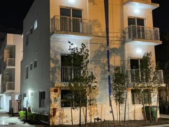 1860 NW 24th Ave #301, Miami, FL 33125