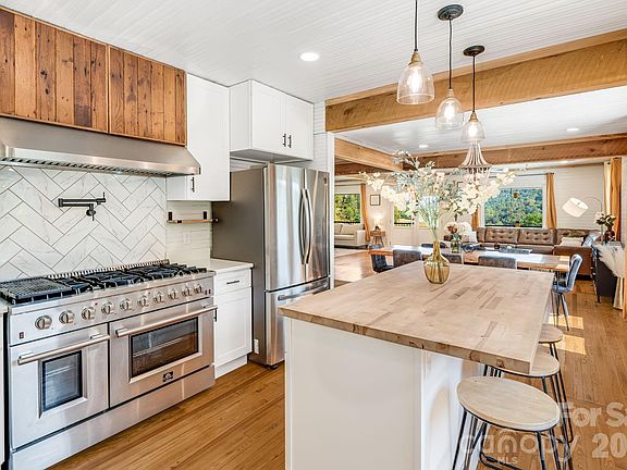 15th image of this home