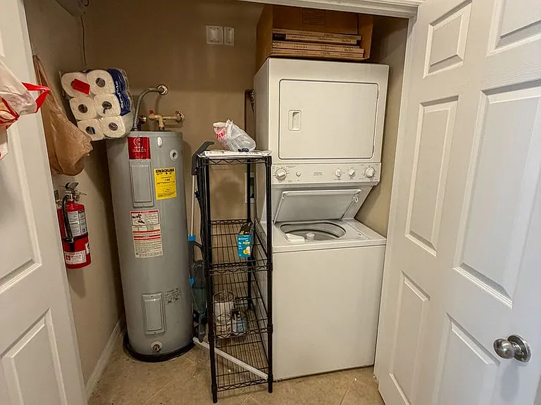 1185 SW 9th Rd #313 — Photo 23