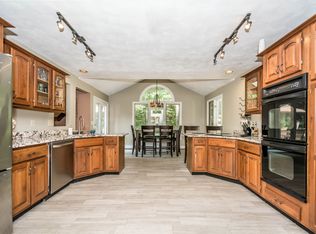 2 Cliff St, Billerica, MA 01821