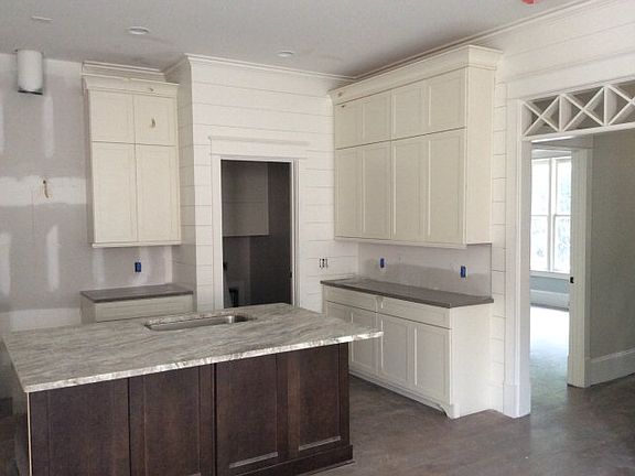 3rd image of 308 Kelsall Ave