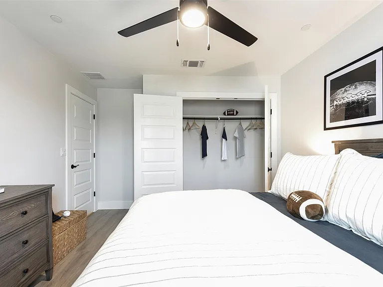 9304 Felix Sparke Dr — Photo 23