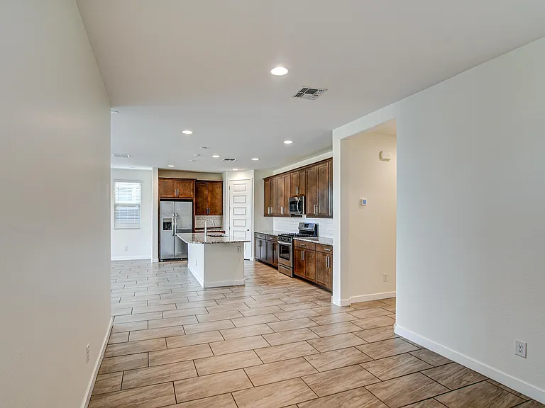 9338 W Heatherbrae Dr — Photo 9