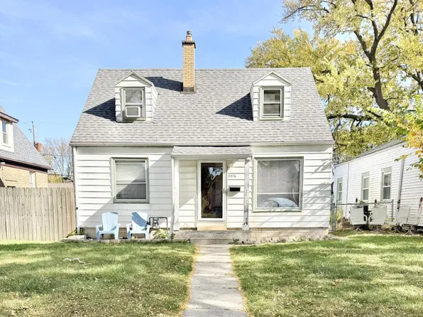 4476 N 22nd St, Milwaukee, WI 53209