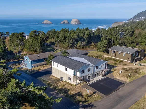 110 Crescent St, Oceanside, OR 97134