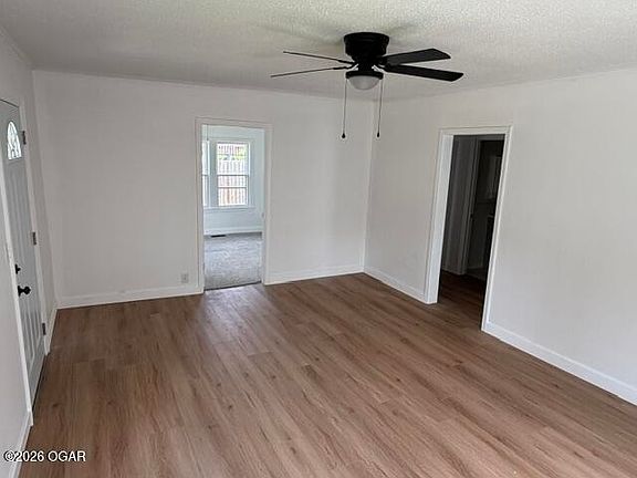2nd image of 1416 Forest St
