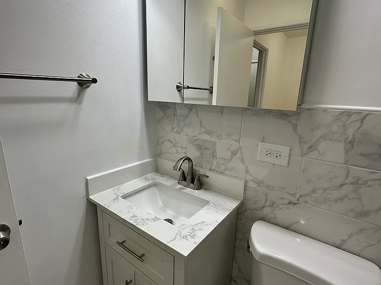 2629 N Hampden Ct #213 — Photo 7