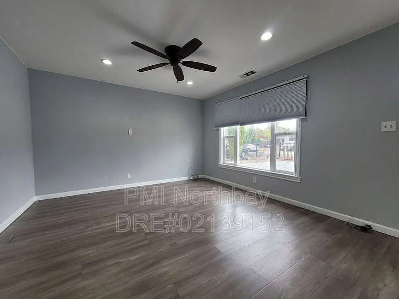 4 bed, 2.0 bath, 1100 sqft, $2,850 — Photo 2