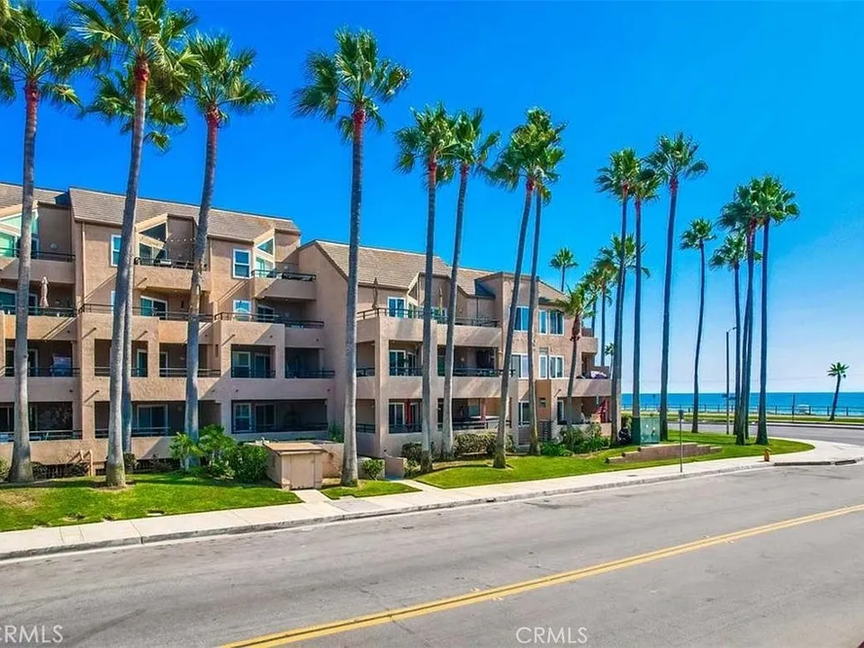 1200 Pacific Coast Hwy #230
