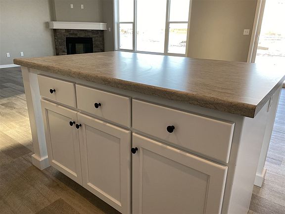 5th image of 1325 Brayden Ln