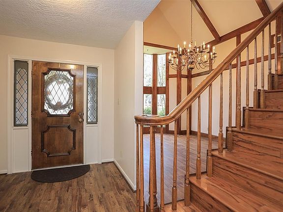 5th image of 3527 Woodbriar Dr