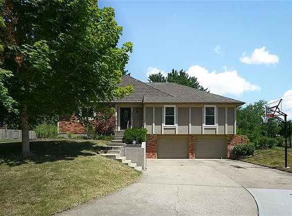 2nd image of 3503 NE Logwood Ct