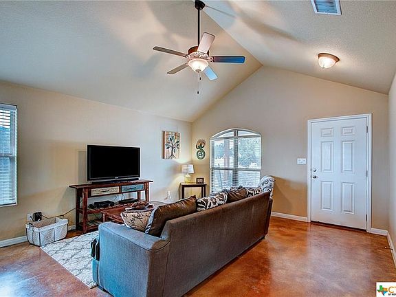3rd image of 1129 Thousand Oaks Trl