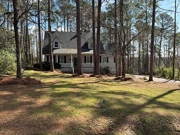 2nd image of 4 Twin Oaks Drive