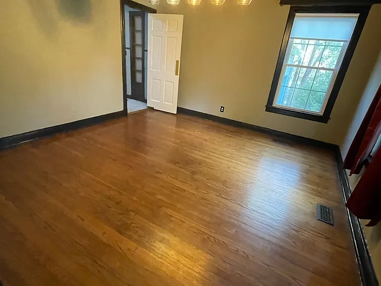 4156 Maryland Ave — Photo 3
