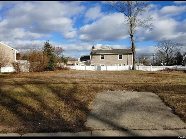 3051 Grand Avenue, Baldwin, NY 11510