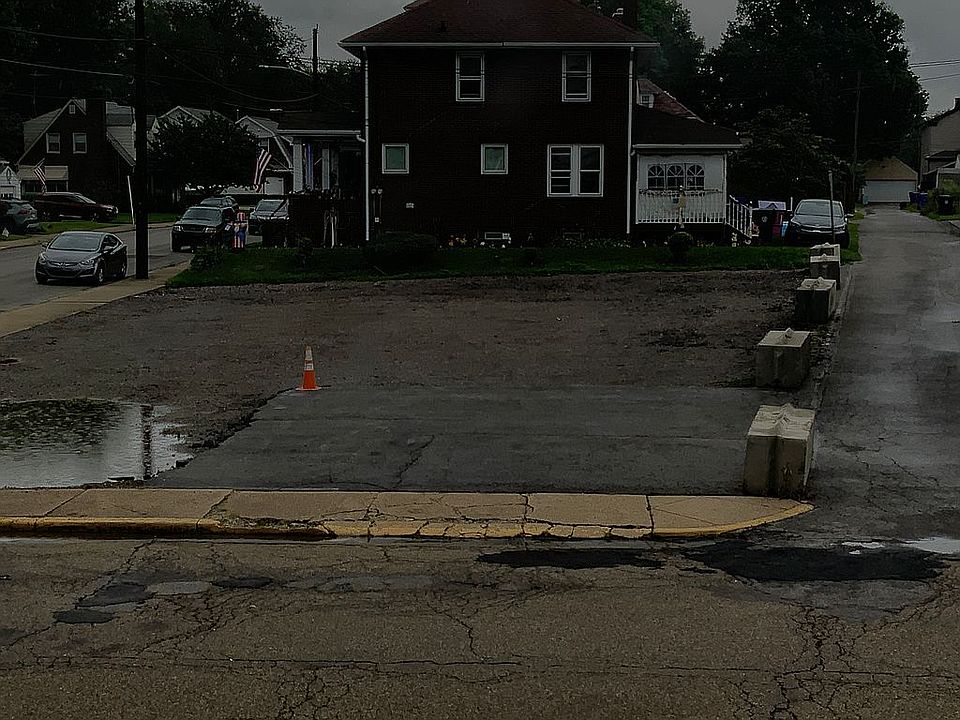 Corner lot