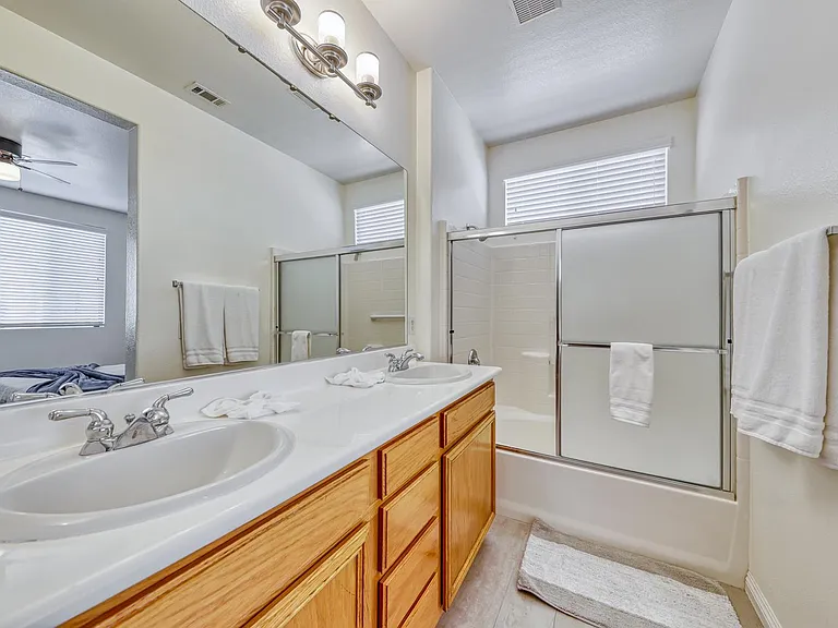 9772 Ridgebluff Ave — Photo 28