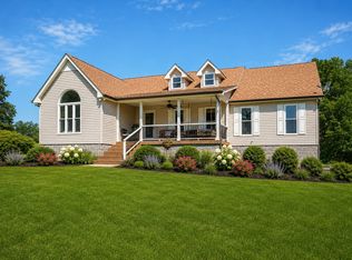 643 Bear Creek Valley Rd, Bon Aqua, TN 37025