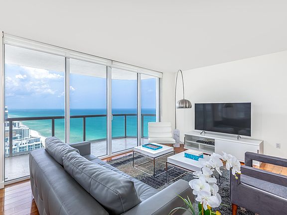 4th image of 6365 Collins Ave #3900