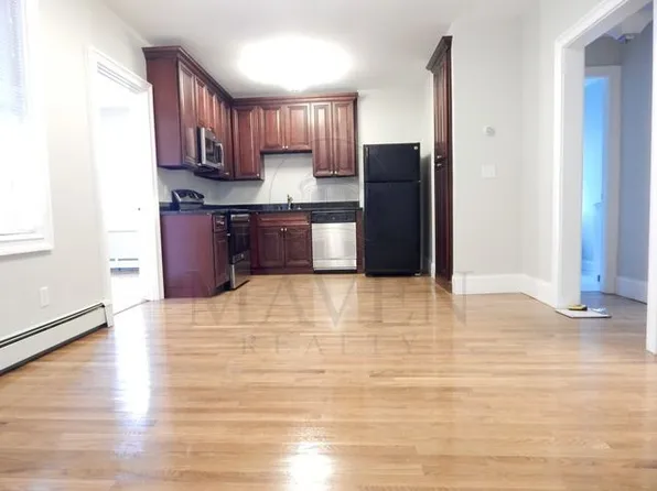 20 Henderson St #1, Somerville, MA 02145
