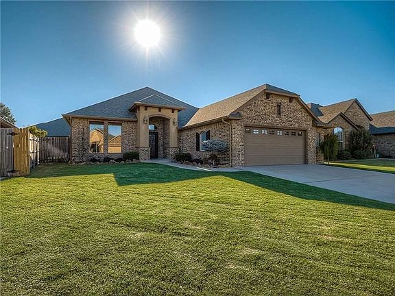 5th image of 17217 Serrano Dr