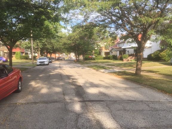 4th image of 17906 E Park Dr