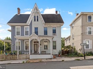 118 Pearl St, Mount Holly, NJ 08060