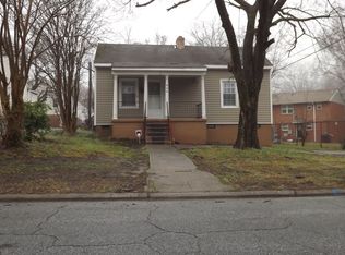 900 Burbank St, Greensboro, NC 27406