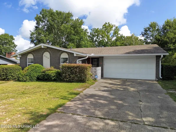 131 Gary St, Gulfport, MS 39503