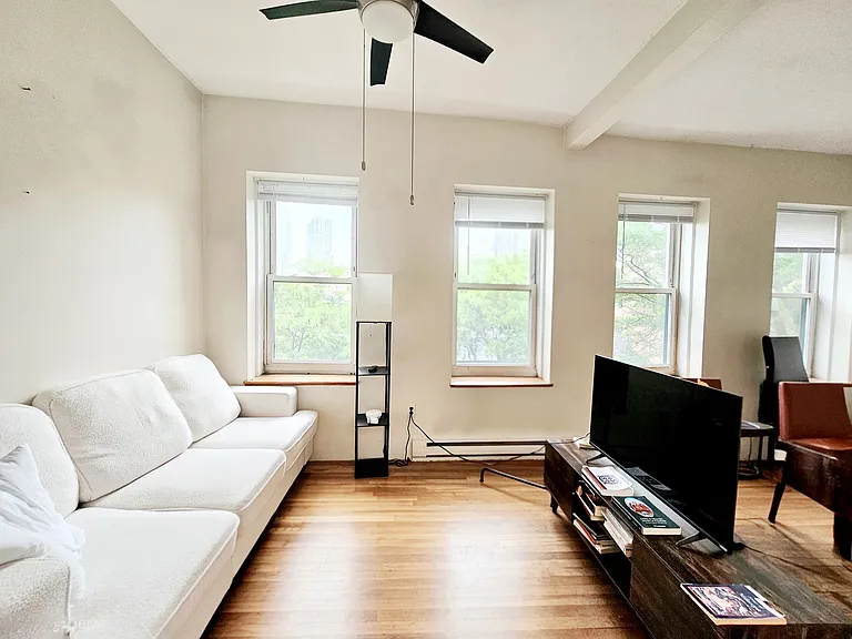 27 Garden St #4 — Photo 2