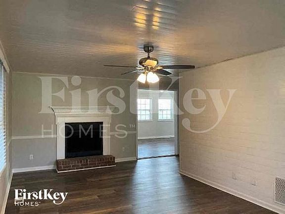 4th image of 5612 Pinewood Dr