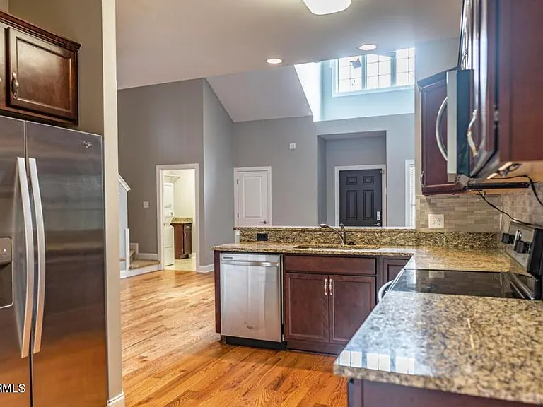 14 Cypress Cir — Photo 7