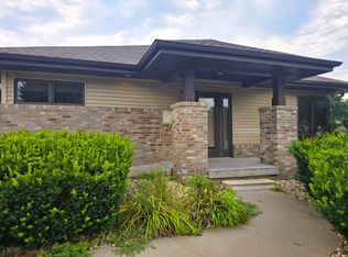 1040 N Bell St, Fremont, NE 68025