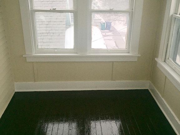 5th image of 418 Dearborn St #2