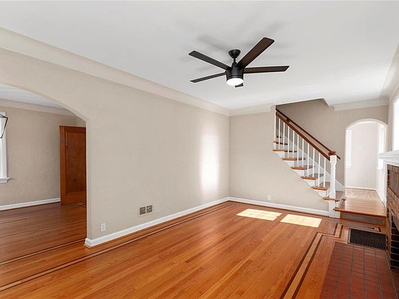 3rd image of 6604 Mardel Ave