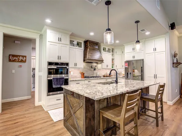 2142 Heath St, Sulphur Springs, TX 75482