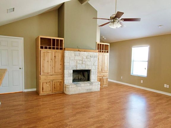 2nd image of 423 Alvin Dr