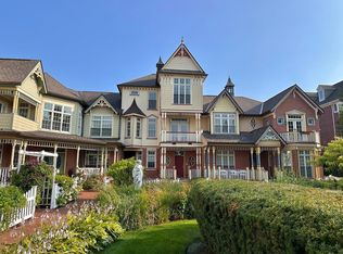 4133 Royal Mews Cir, Naperville, IL 60564