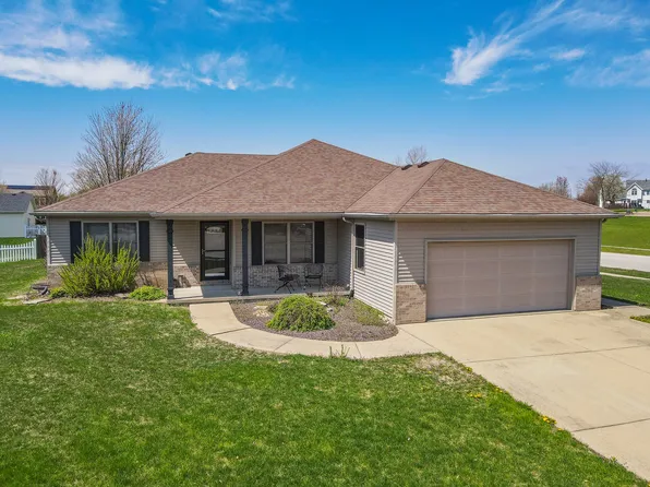 1135 Eagle Cir, Bourbonnais, IL 60914