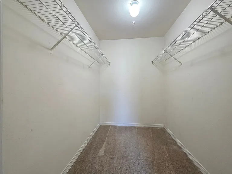 2360 SW Archer Rd #912 — Photo 14