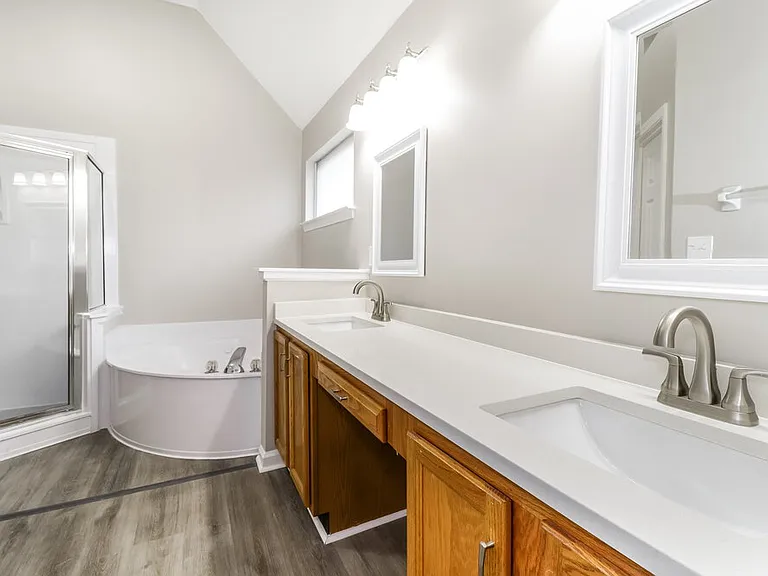 7086 Lagrange Hill Dr — Photo 11