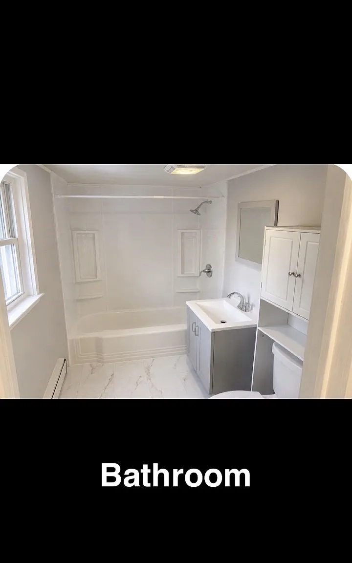 3 bed, 1200 sqft, $2,400 — Photo 3
