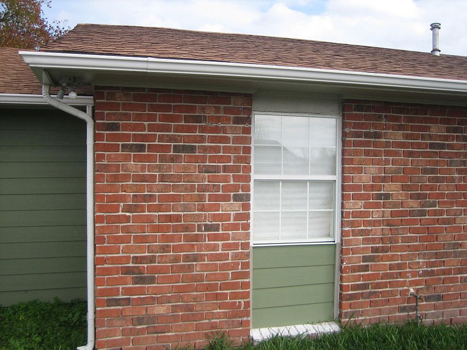 1st image of 425 Timberwood Dr