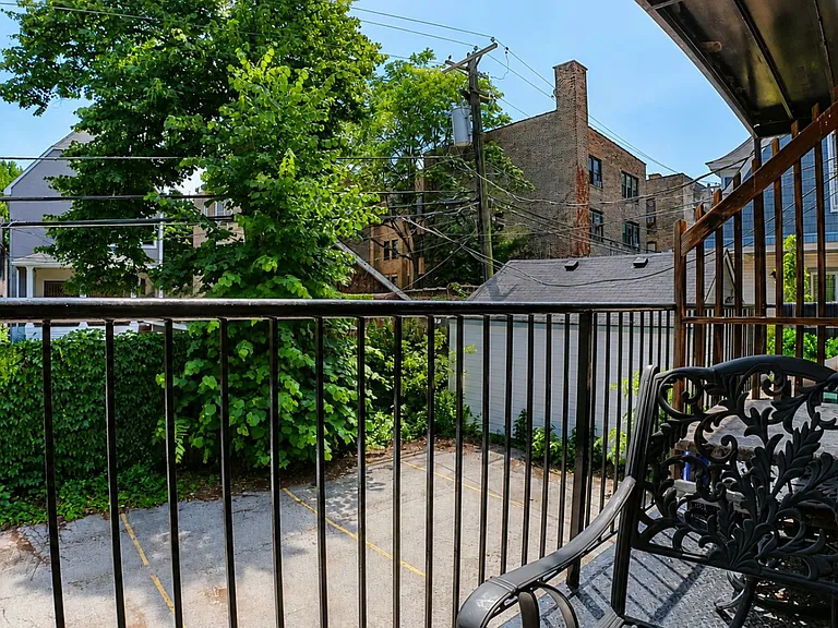 W Winona St — Photo 12