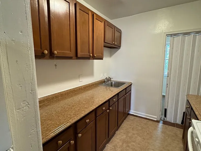 800 Taylor St NE — Photo 8