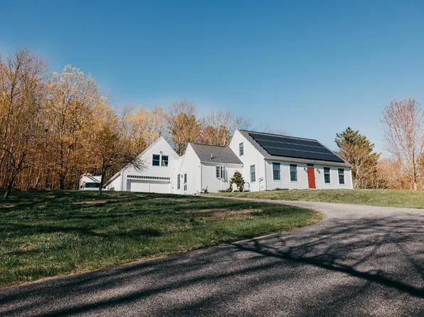 39 Senator Black Road, Baldwin, ME 04091